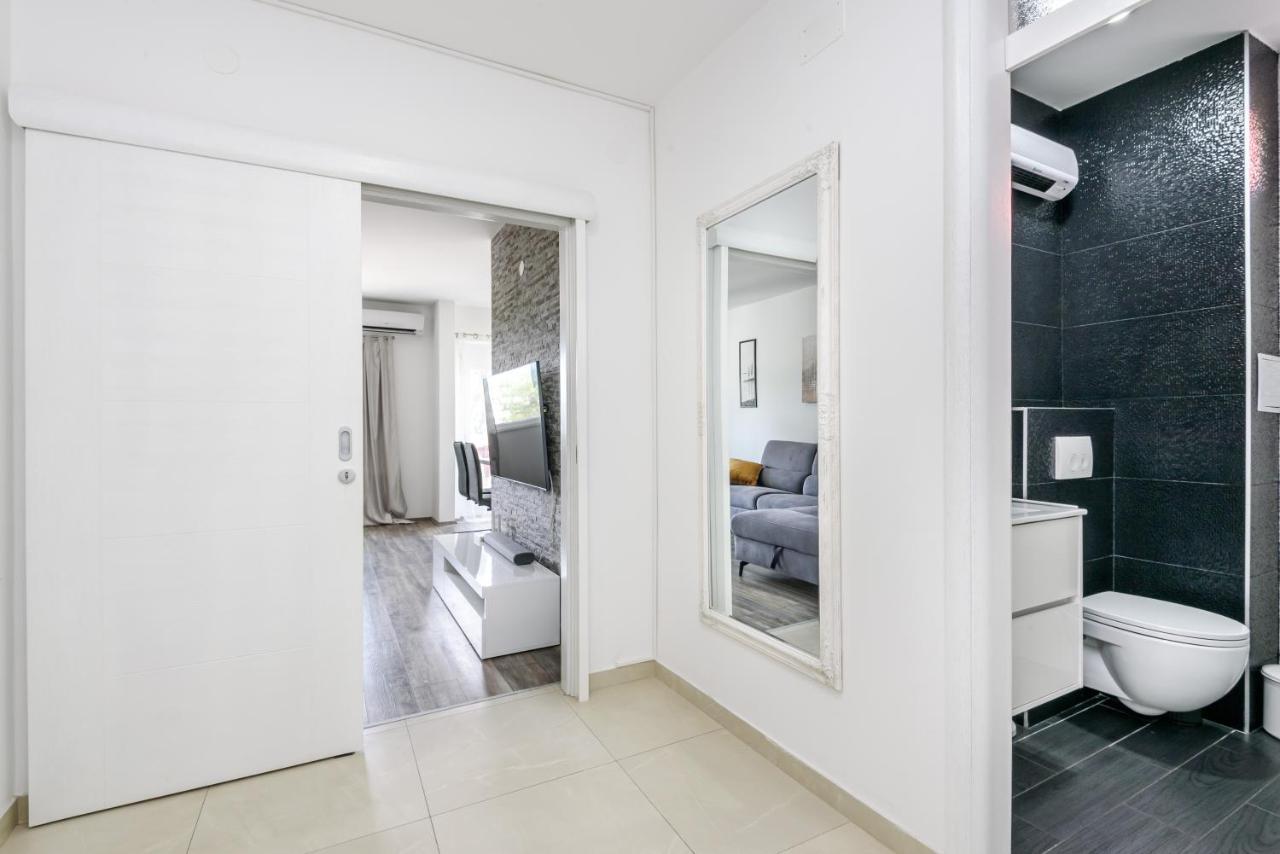 Apartment Tina Плоче Екстер'єр фото
